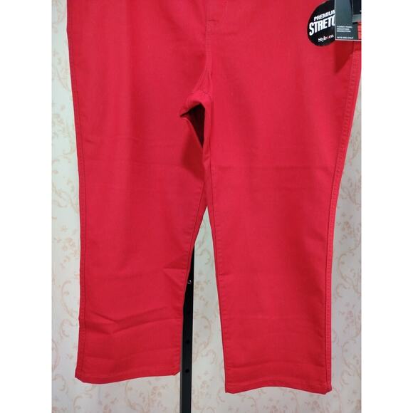 Women's Style&Co. Tummy Control Red Capri Size 16 - Picture 5 of 11